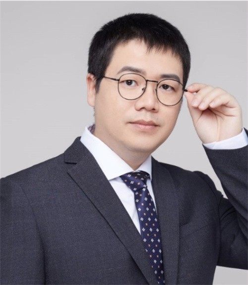 高亚东