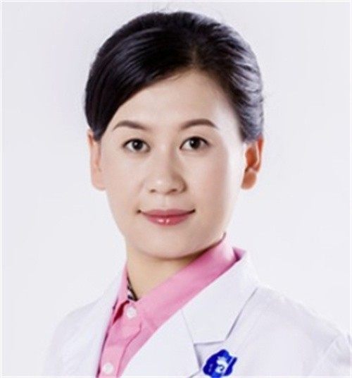 张宏